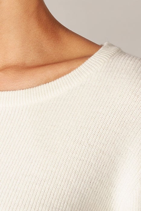 BOATNECK SWT LS RUCHE DETAILS WHITE 5