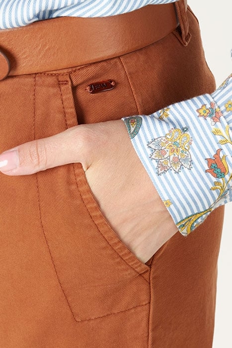 WIDE PANT BIG APLLIC BACK BROWN 5