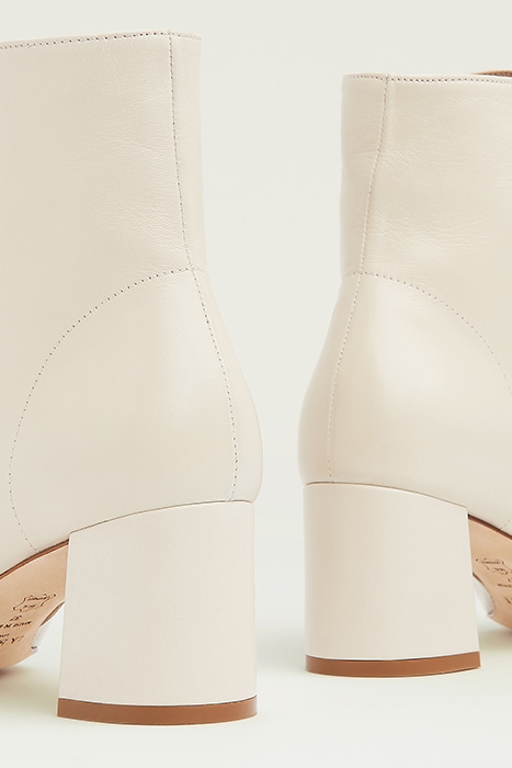 ARABELLA BOOTS ECRU 2