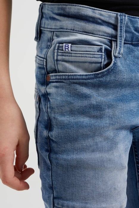 JONGENS SKINNY FIT JEANS MET BIKERDETAILS EN STRETCH BLUE 4