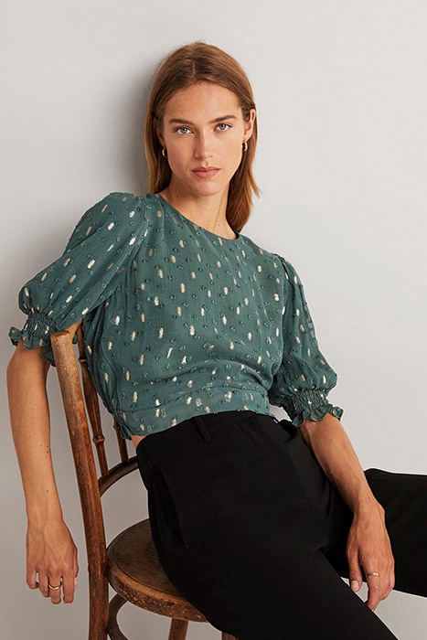 CROPPED METALLIC SMOCKED TOP MOS 3