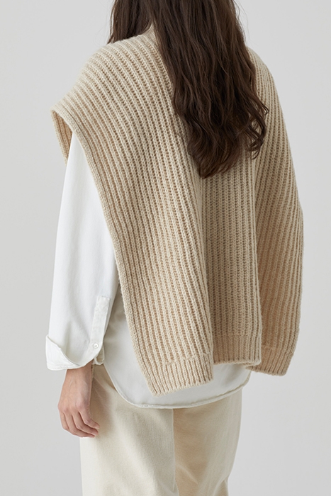 PONCHO TURTLENECK KNITS NUDE 2