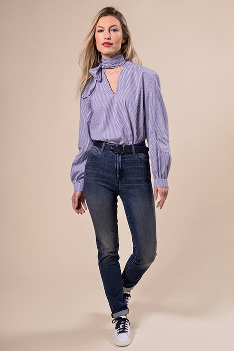 MID HIGH WAIST FITTED LEG DENIM 2