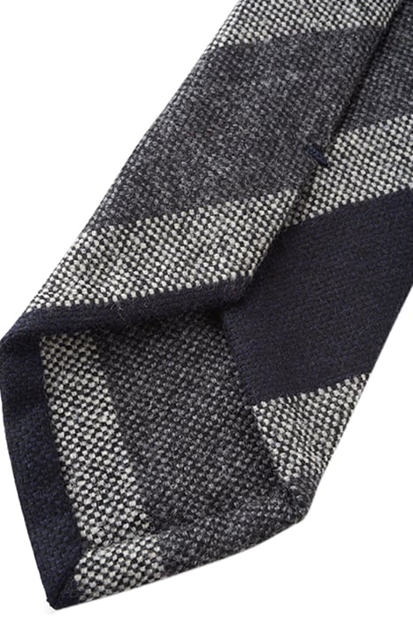 GREY STRIPES TIE 2
