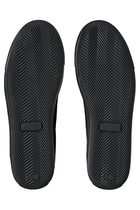 BLACK MONOCHROME SNEAKER 8