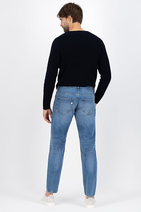 REGULAR DUNN STRETCH MEDIUM WORN 4