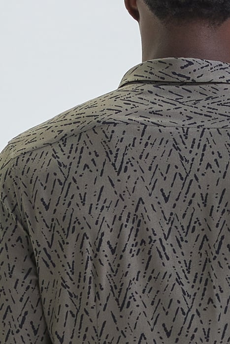 KHAKI LENZING™ ECOVERO™ CHEVRON SLIM SHIRT KHAKI 5