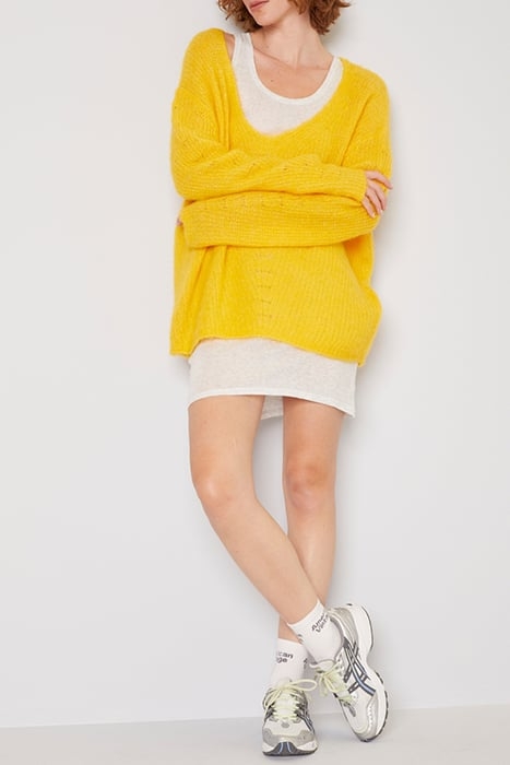 V COLLAR MID-LENGTH LOOSE SWEATER BOUTON D'OR 3