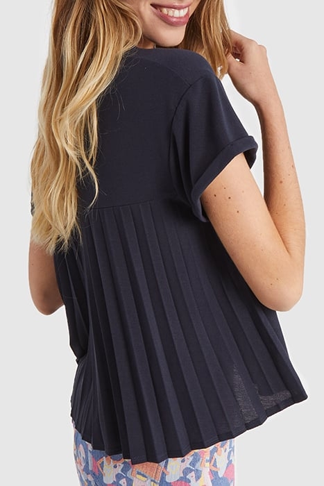 NAVY PIQUE KNIT TOP WITH PLEATED BACK 3