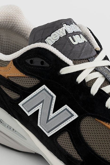 M990BB3 SNEAKERS IN BLACK / BROWN 7