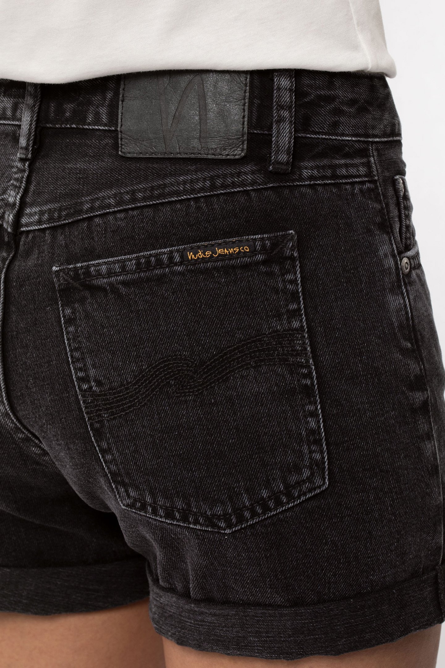 FRIDA SHORTS BLACK TRACE BLACK 5