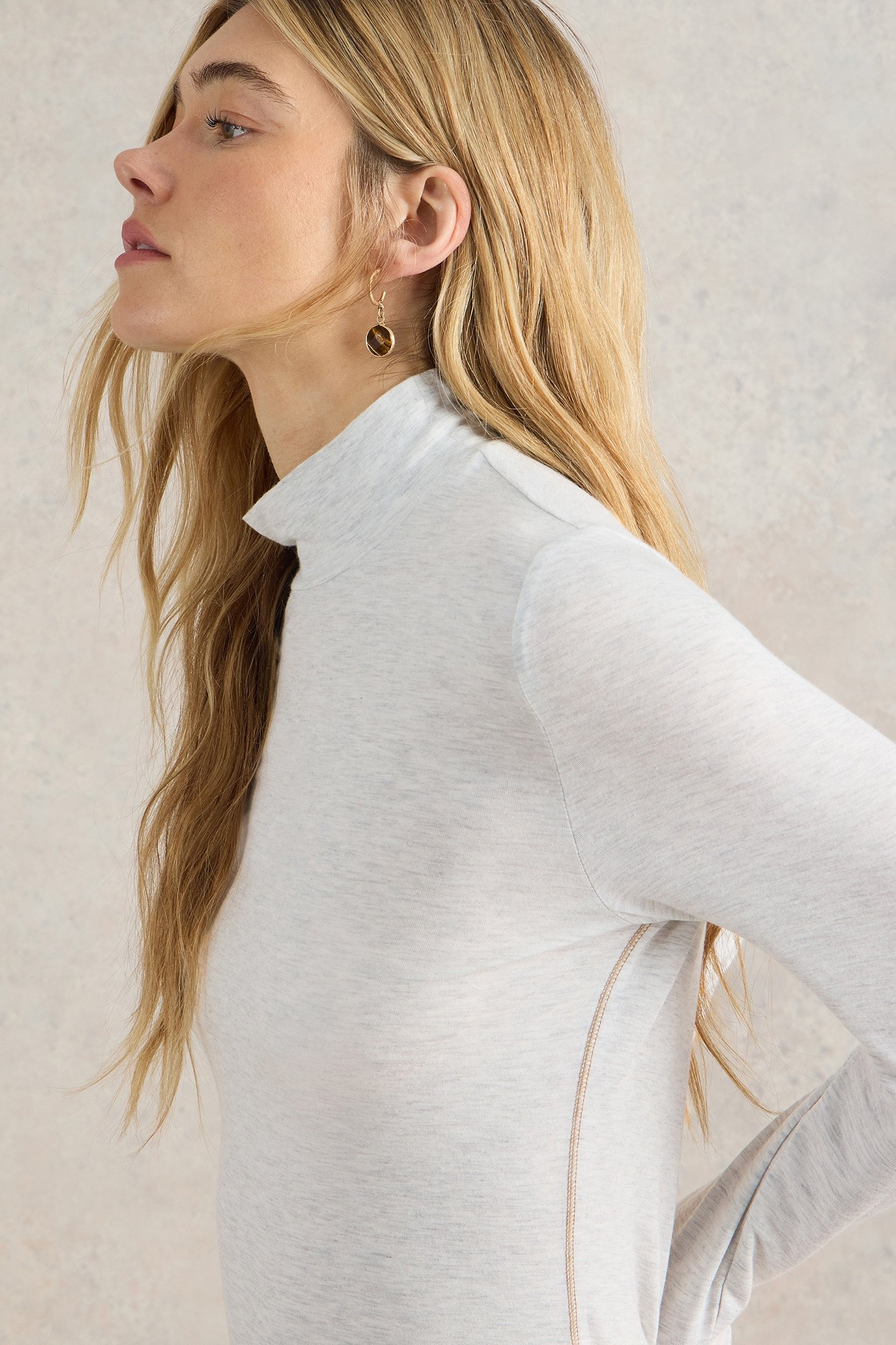 CAMILLE HIGH NECK TEE LIGHT NATURAL 5