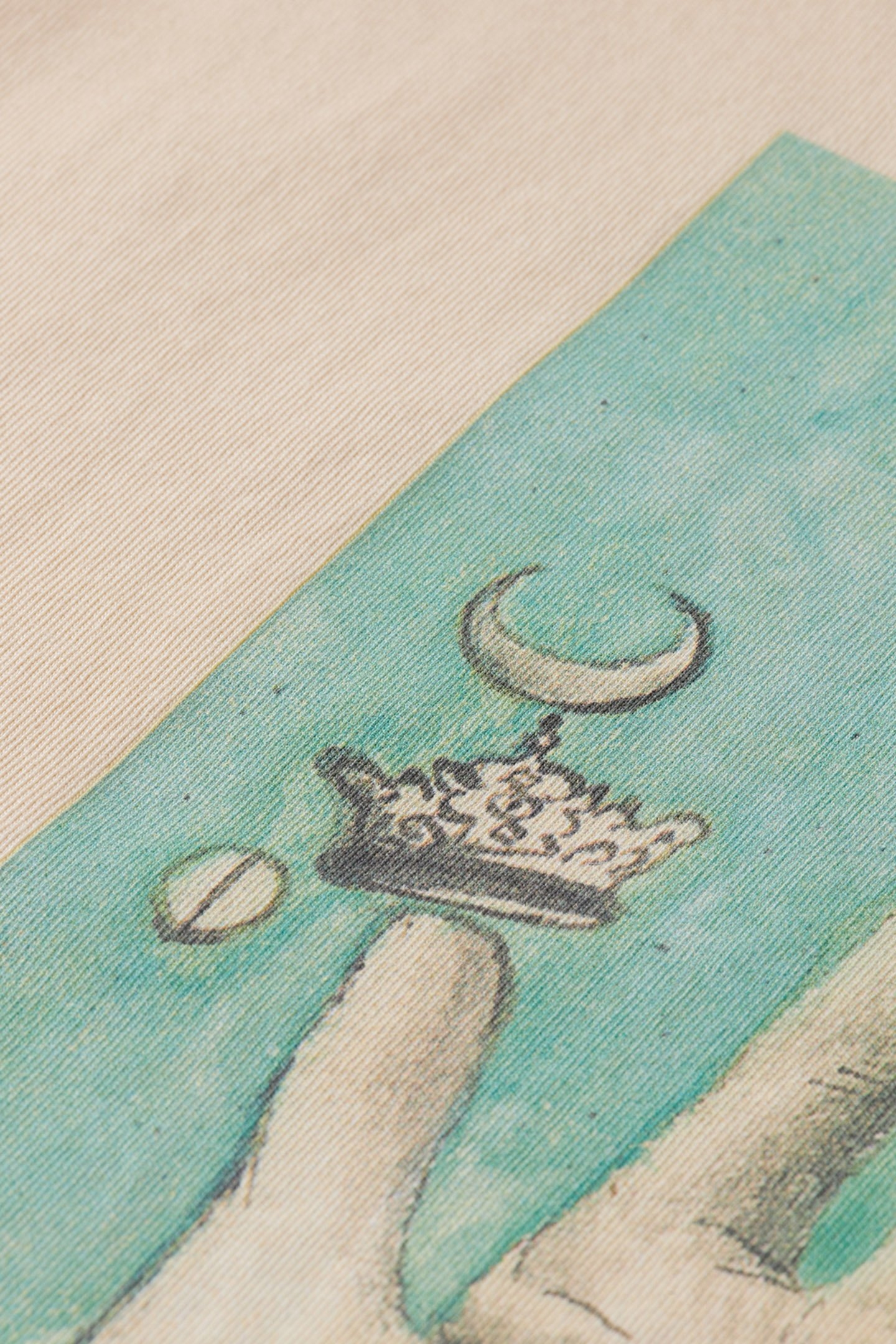 LOOSE FIT EMBASSY OF THE FREE MIND ARTWORK T-SHIRT PARCHMENT 7