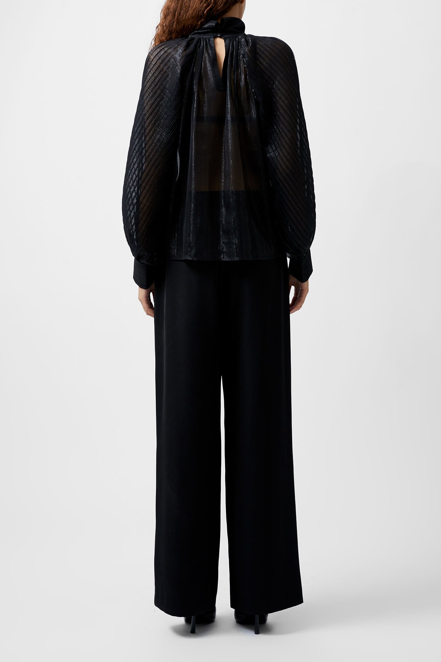 BETH LUREX KEYHOLE TOP BLACKOUT 2