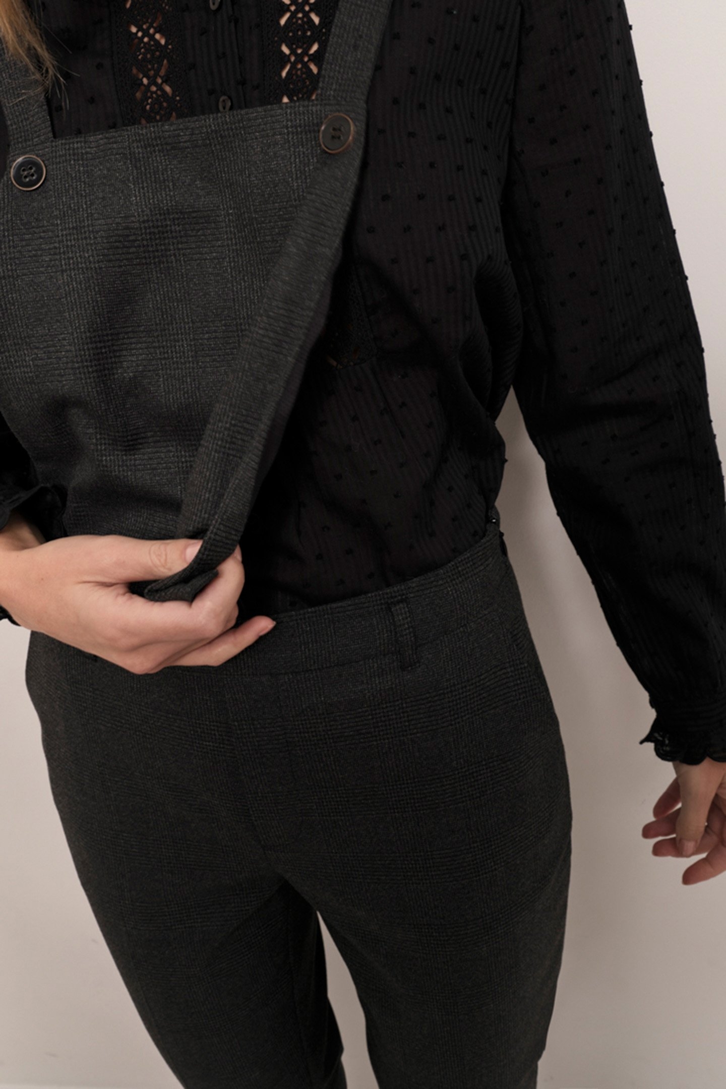 PAX - 7/8TH TROUSERS IN ANTHRACITE WITH PRINCE-OF-THE-GALLER 7