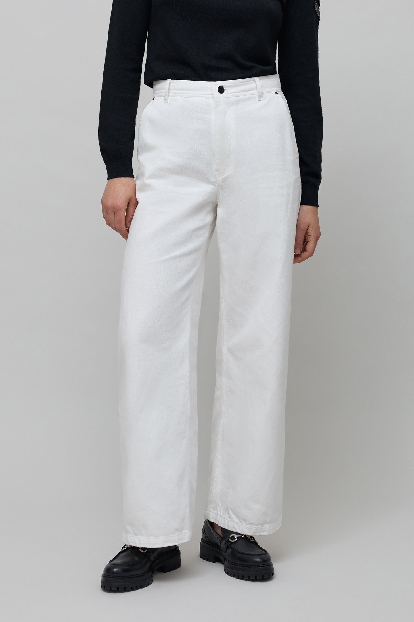HIGH-WAISTED OFF-WHITE WIDE-LEG JEANS 1