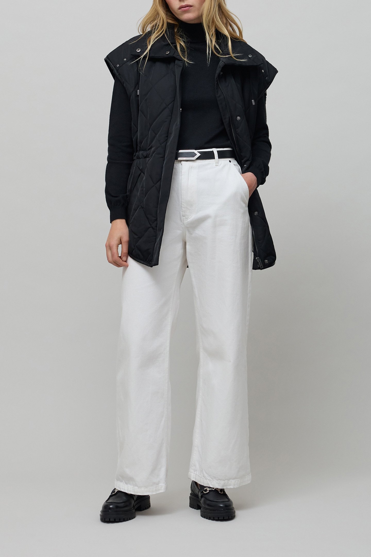 HIGH-WAISTED OFF-WHITE WIDE-LEG JEANS 6