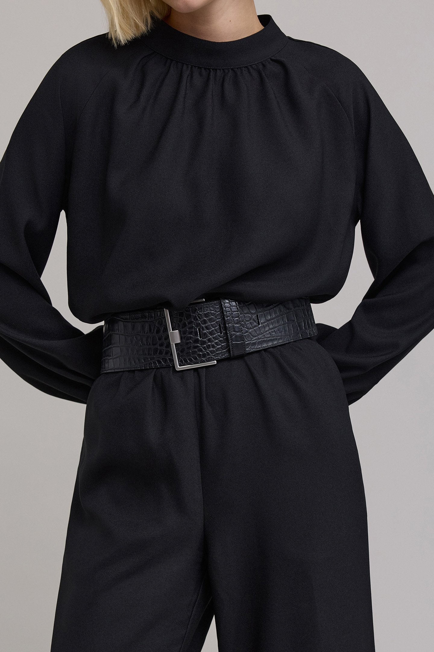 CROCODILE-EFFECT EMBOSSED LEATHER BLACK DRESS BELT 3