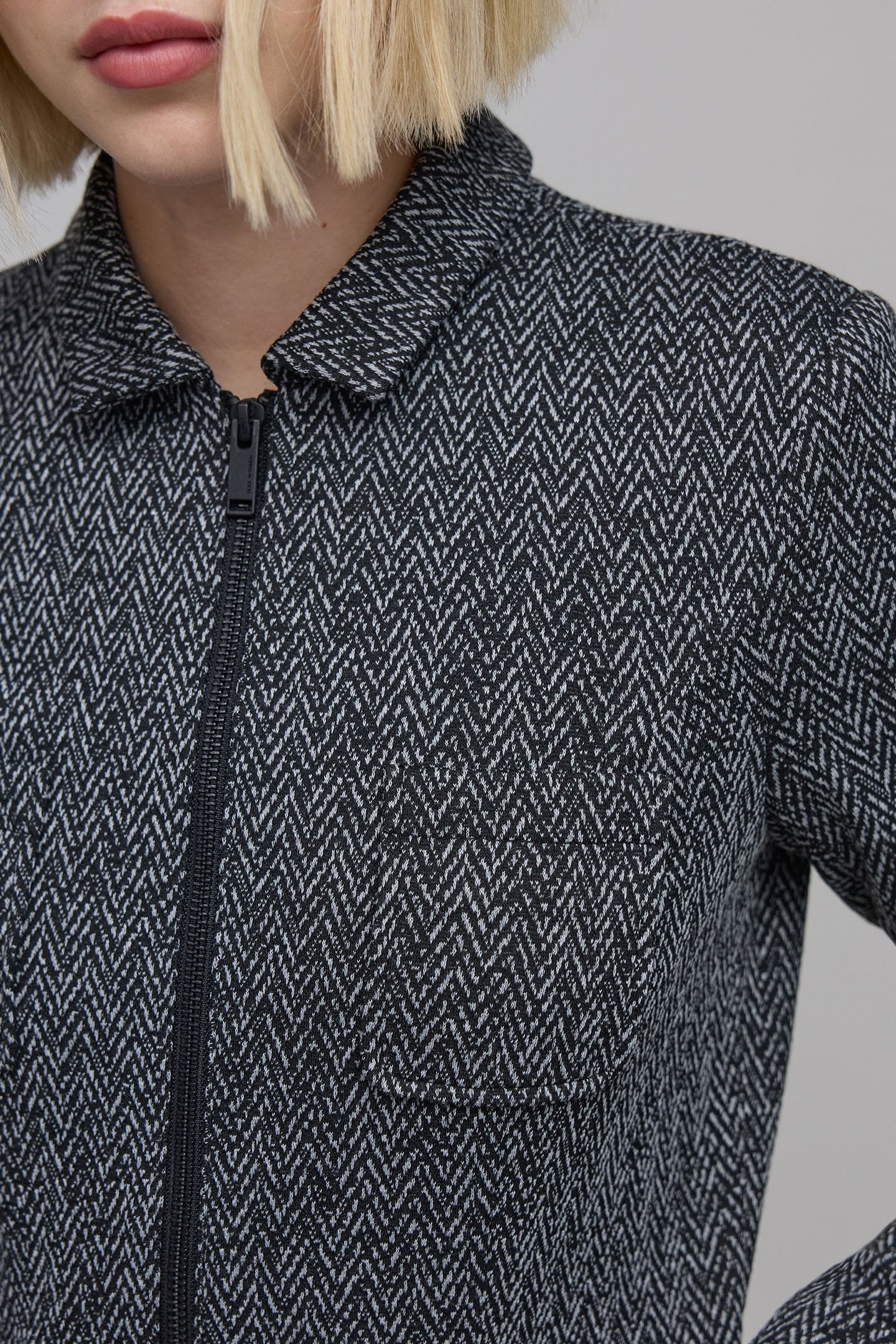 GREY HERRINGBONE-KNIT ZIP-UP JACKET 5