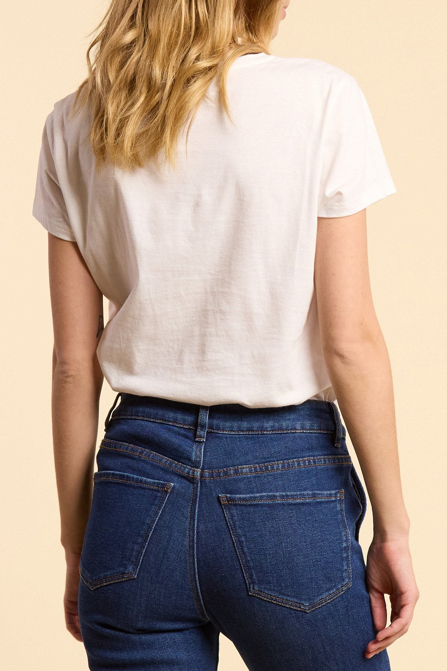 WHITE V-NECK TEE-SHIRT WITH GOLD MESSAGE 2