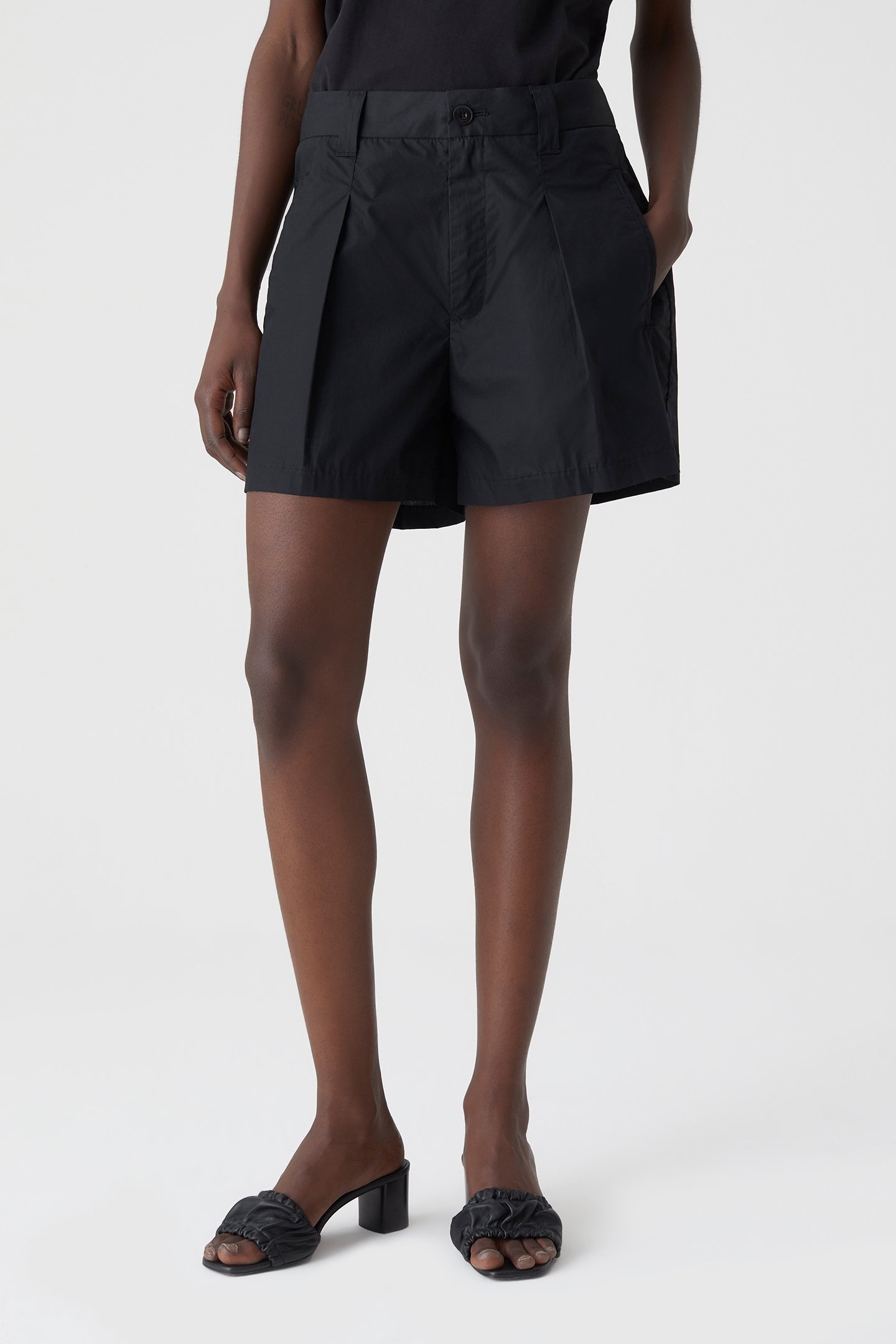 IDABEL SHORTS BLACK 1