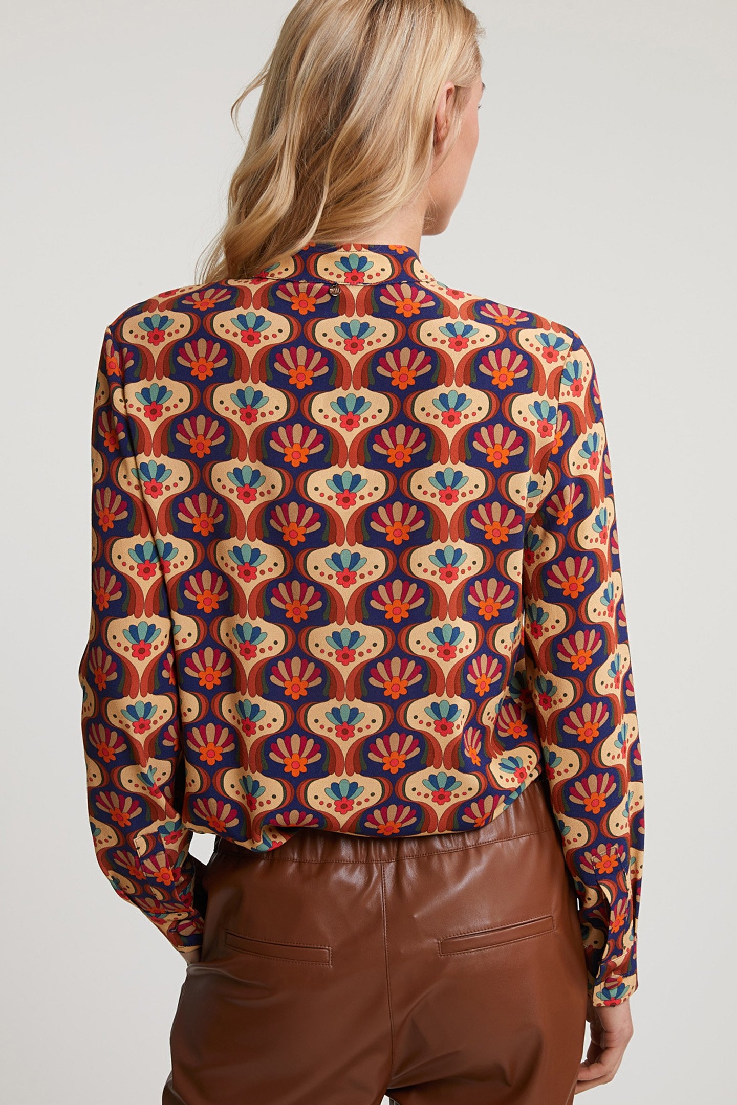 MULTI FANTASY BLOUSE LONG SLEEVES 2