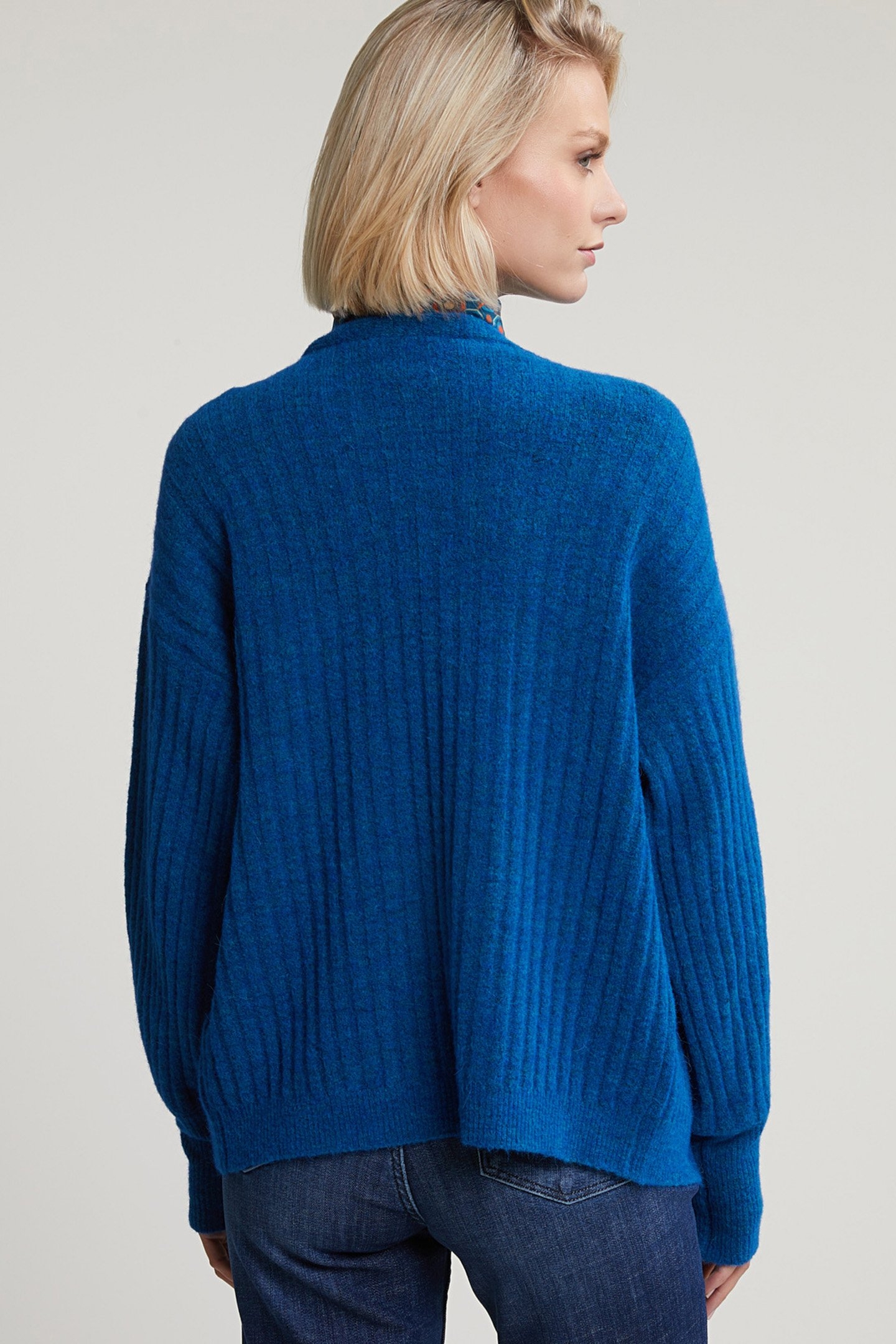 PETROL WOOLEN V-NECK CARDIGAN 2