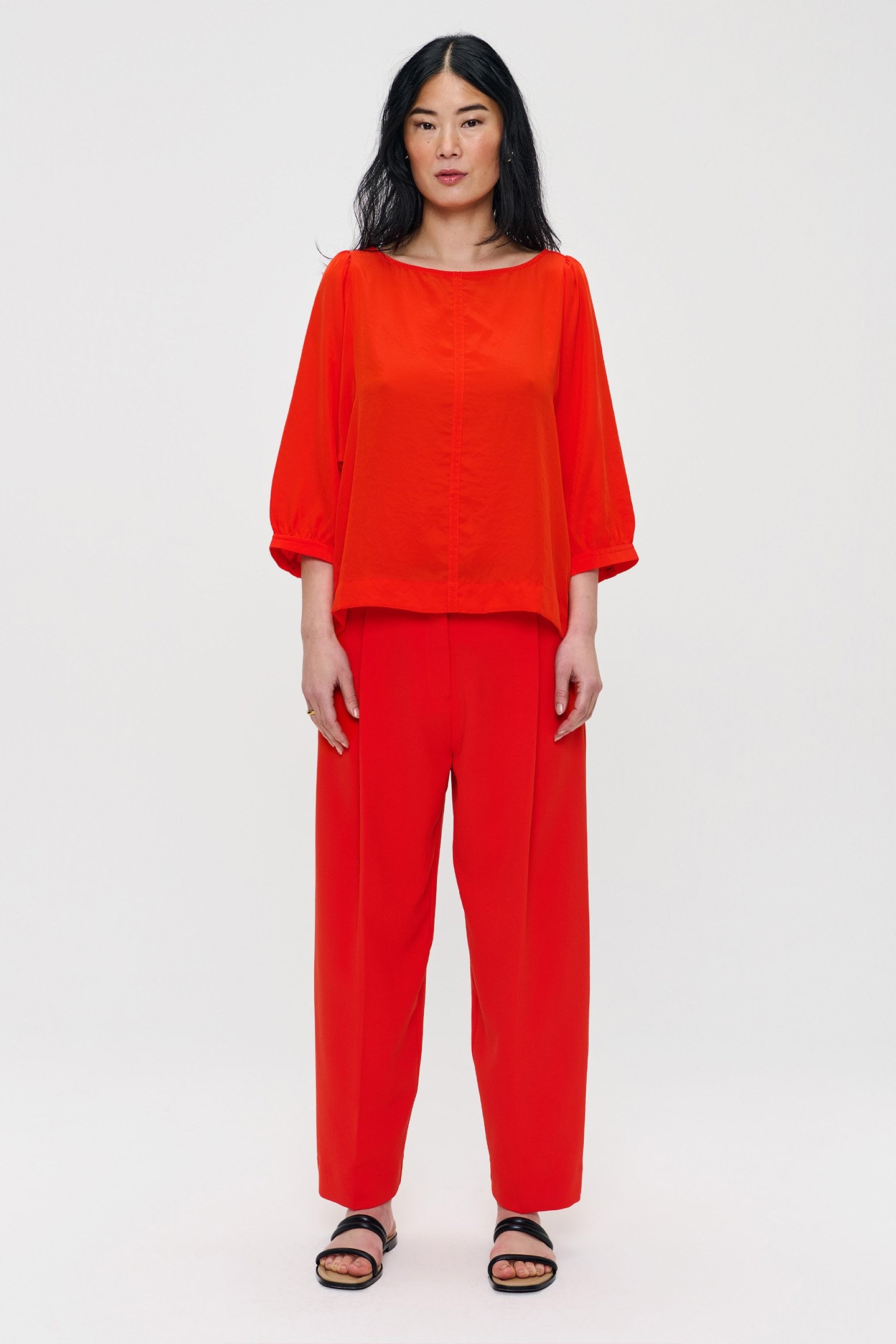 TECHNOSILK PUFF SLEEVE TOP POPPY 3