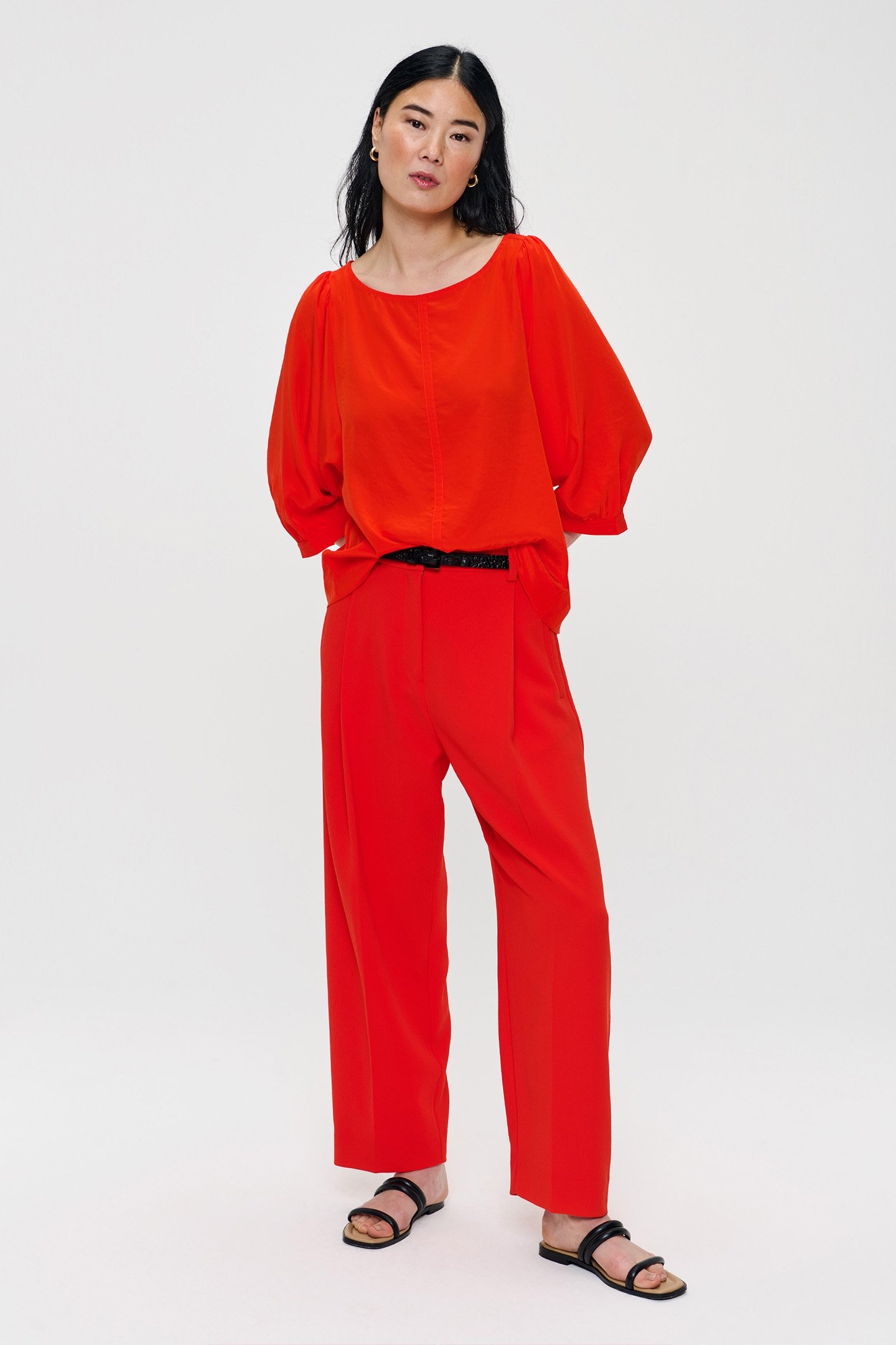 TECHNOSILK PUFF SLEEVE TOP POPPY 4