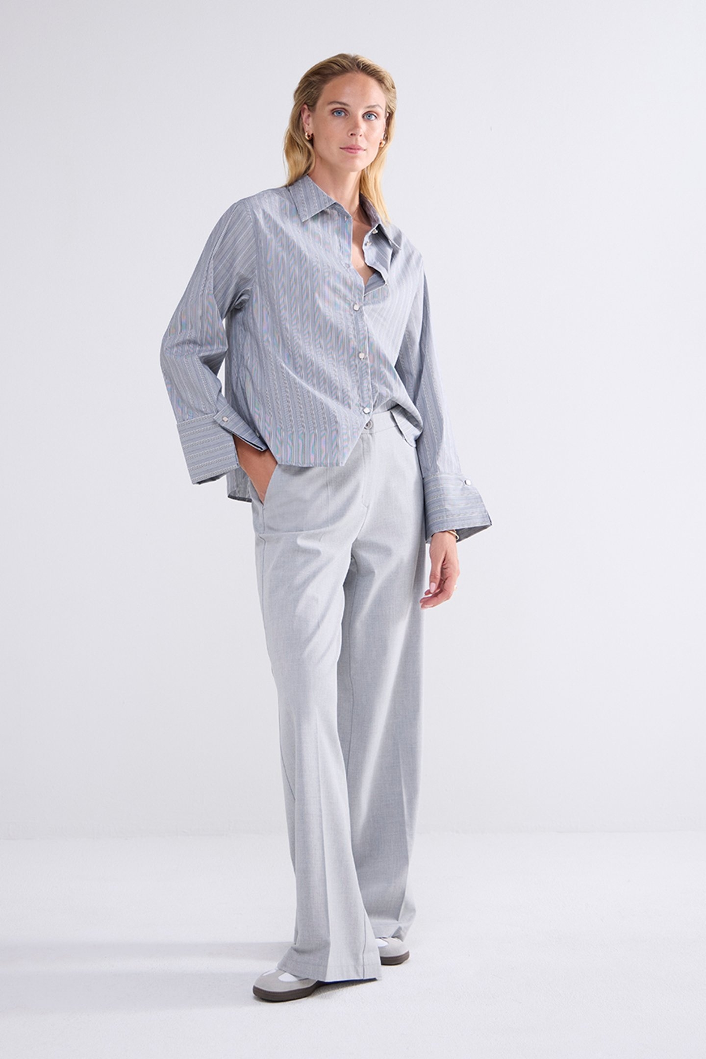 BLOUSE STRIPE BLACK 2