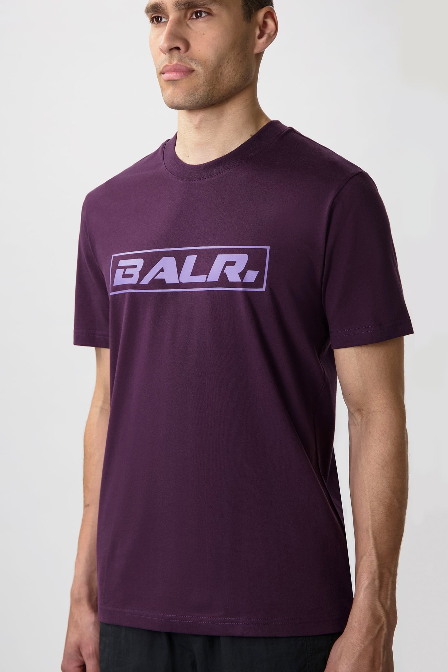 THE CLUB REGULAR FIT T-SHIRT PLUM PERFECT 1