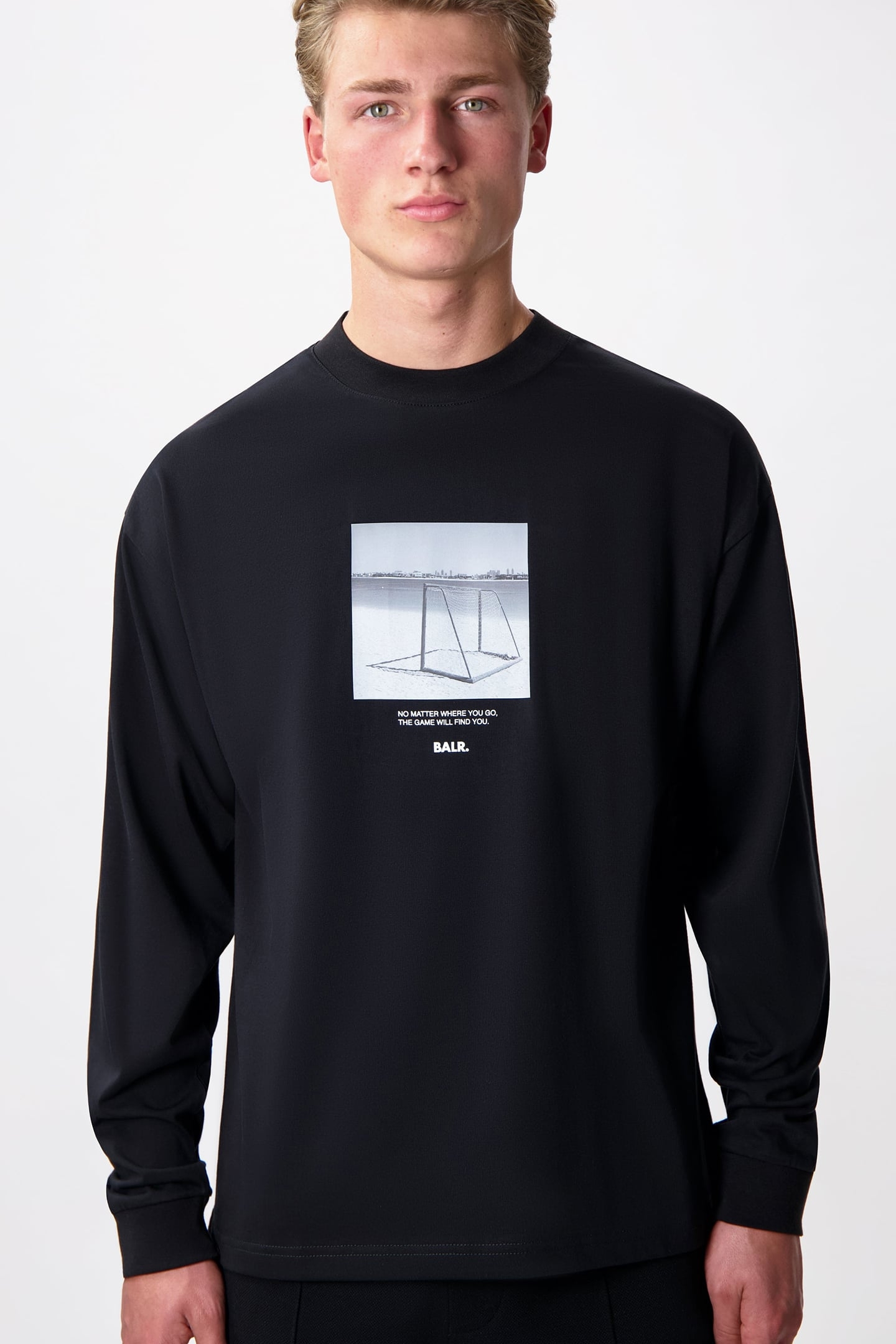 BALR. GOAL BOX FIT LONG SLEEVE T-SHIRT JET BLACK 1