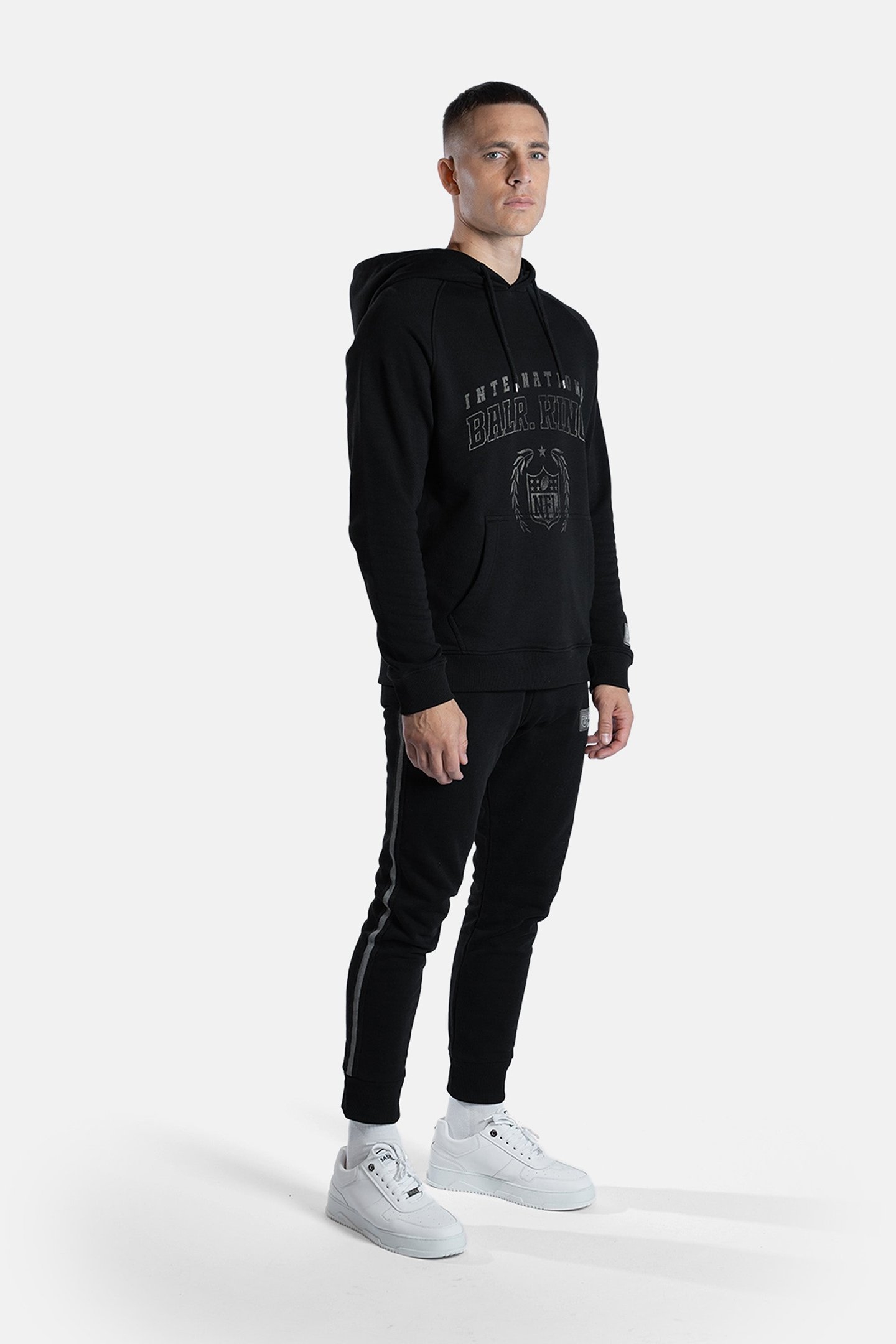 NFL X BALR. HOODIE JET BLACK 6