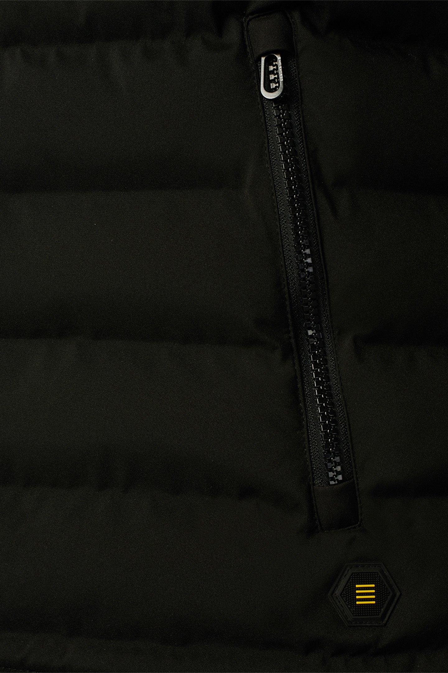 BODYWARMER SEALED BLACK 7