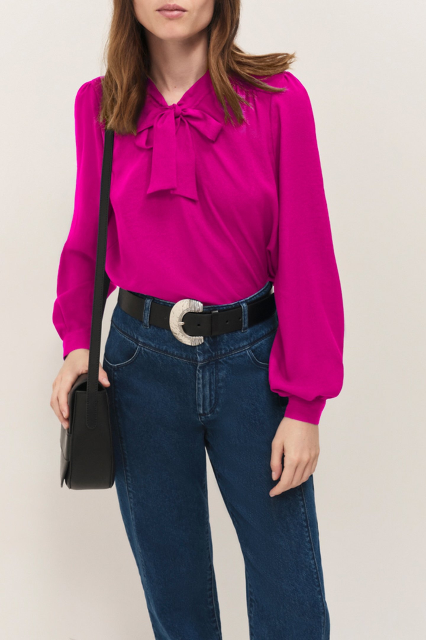 CYRILLE - FUCHSIA FLOWING BLOUSE WITH A LAVALLIÈRE COLLAR 1