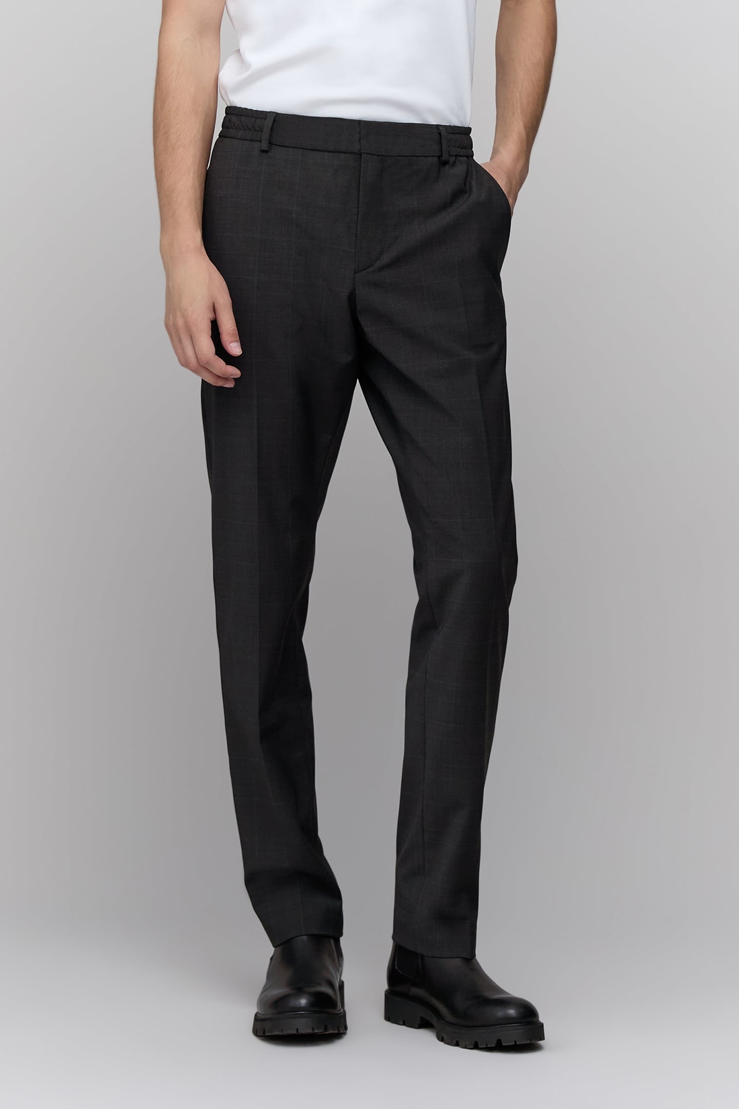 ANTHRACITE TRAVEL SUIT JOGPANTS 1