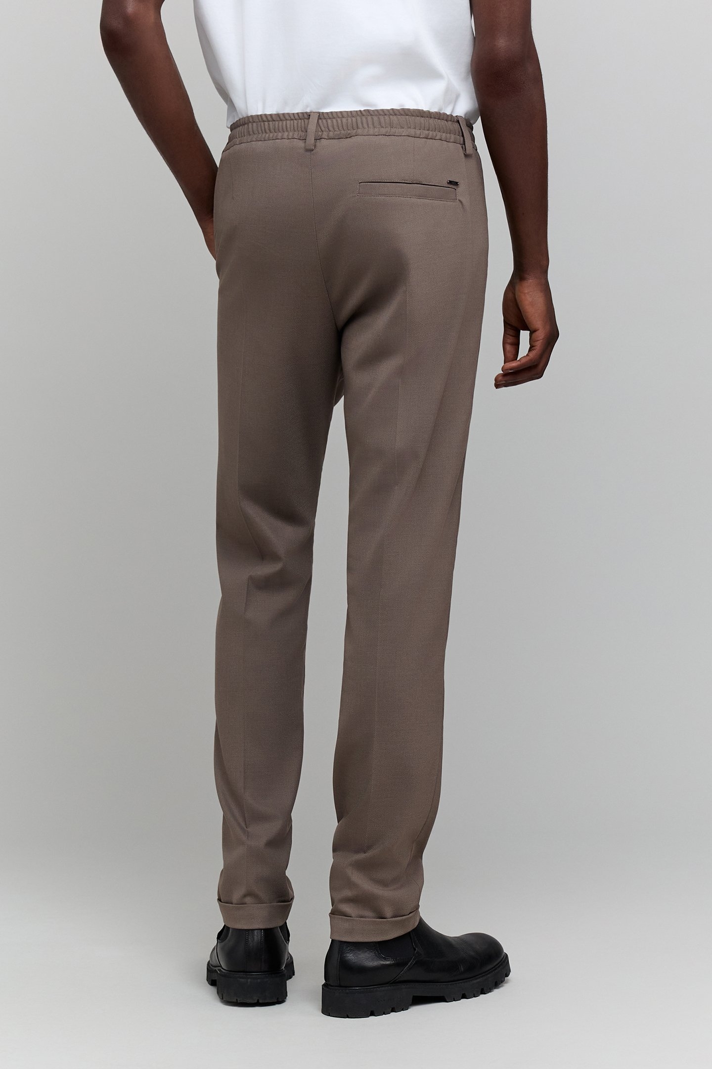 BROWN ELASTIC WAISTBAND JOGPANTS 2