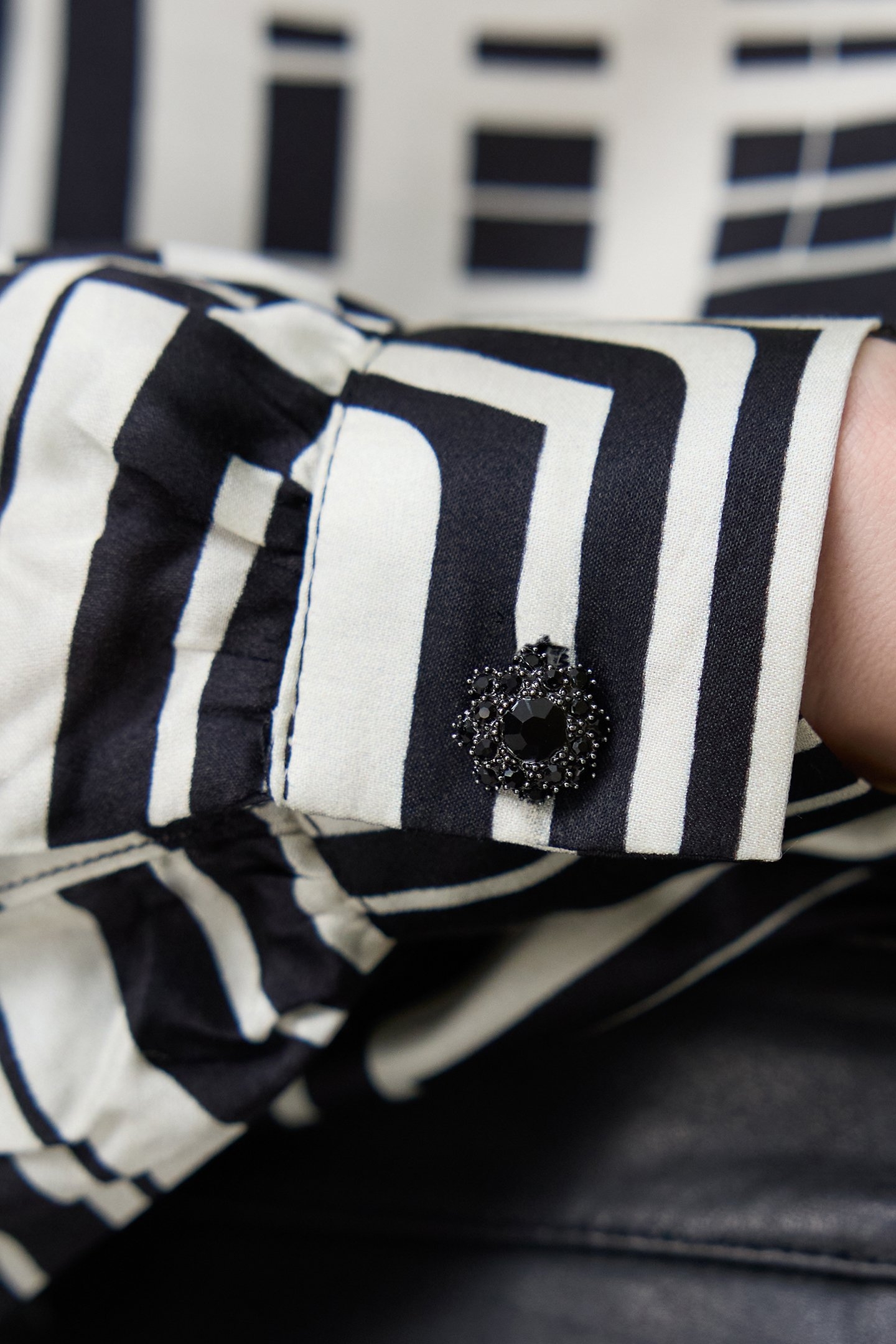 PURE EDITION-BLACK ART DECO PRINTED BLOUSE 7