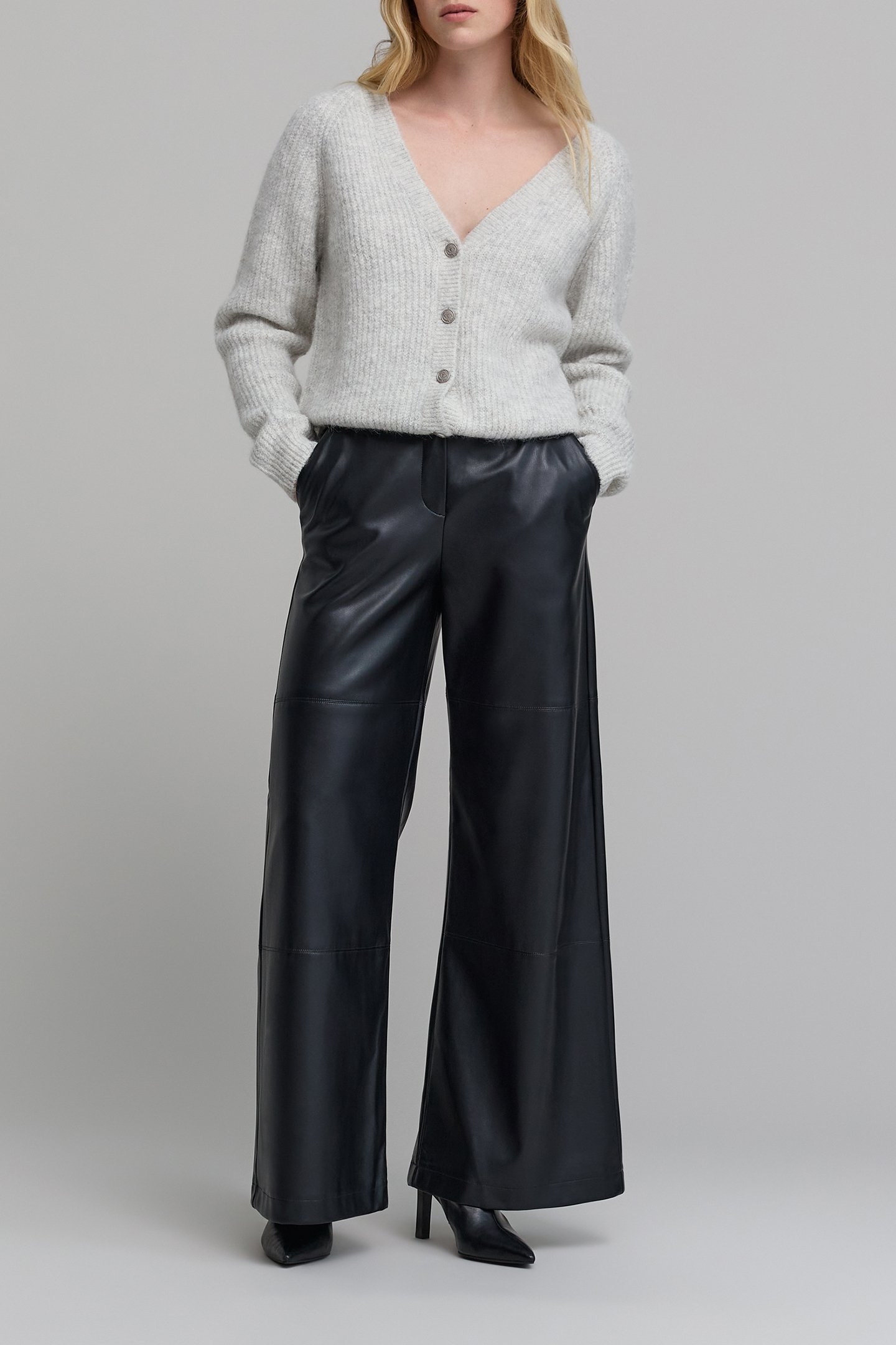 GREY KNIT CARDIGAN 3