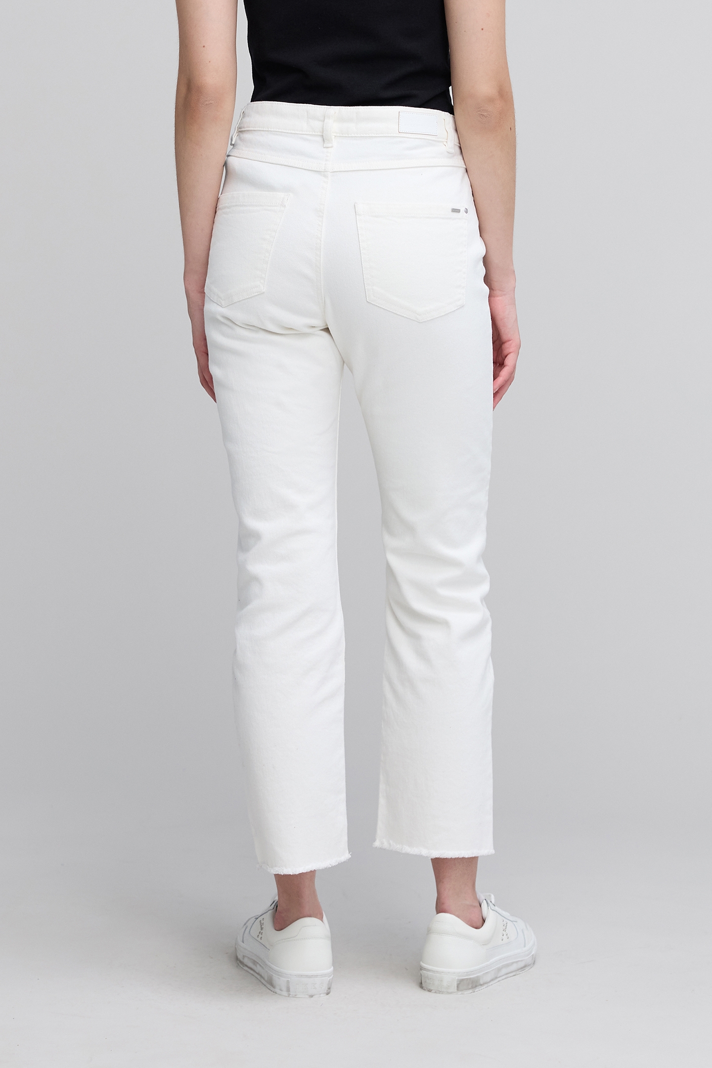IVORY STRAIGHT BUTTONED JEANS WITH FRINGED BOTTOM 2