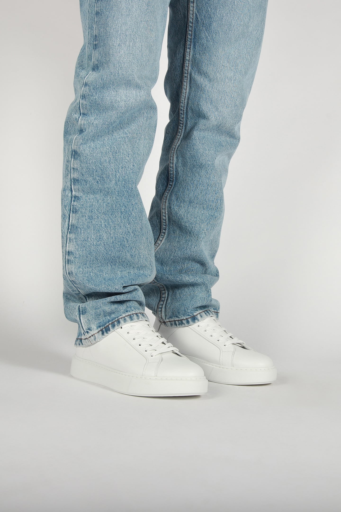 NOVA STANLEY WHITE 3