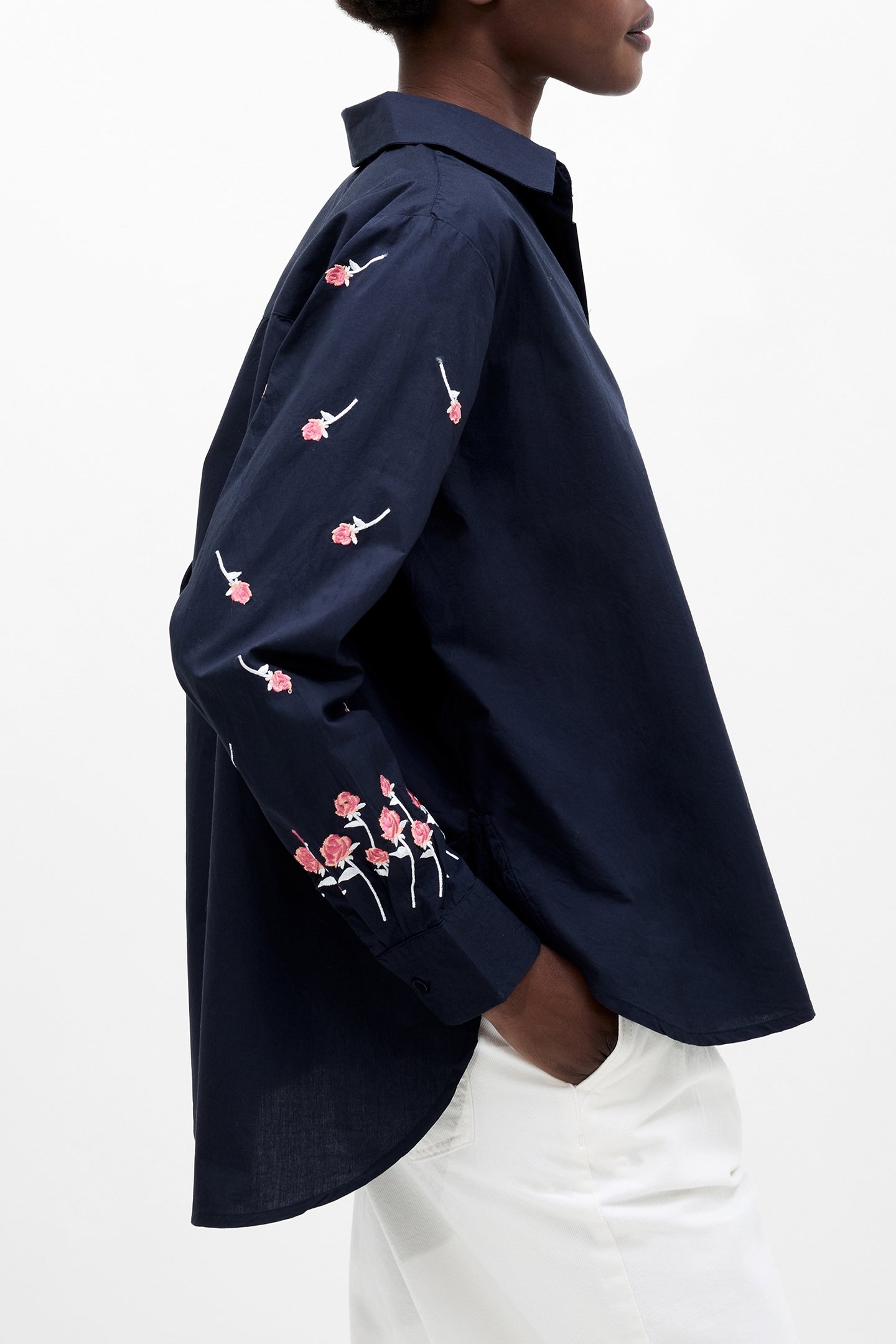 EMB DETAIL SHIRT DK NAVY/CAYENNE 3