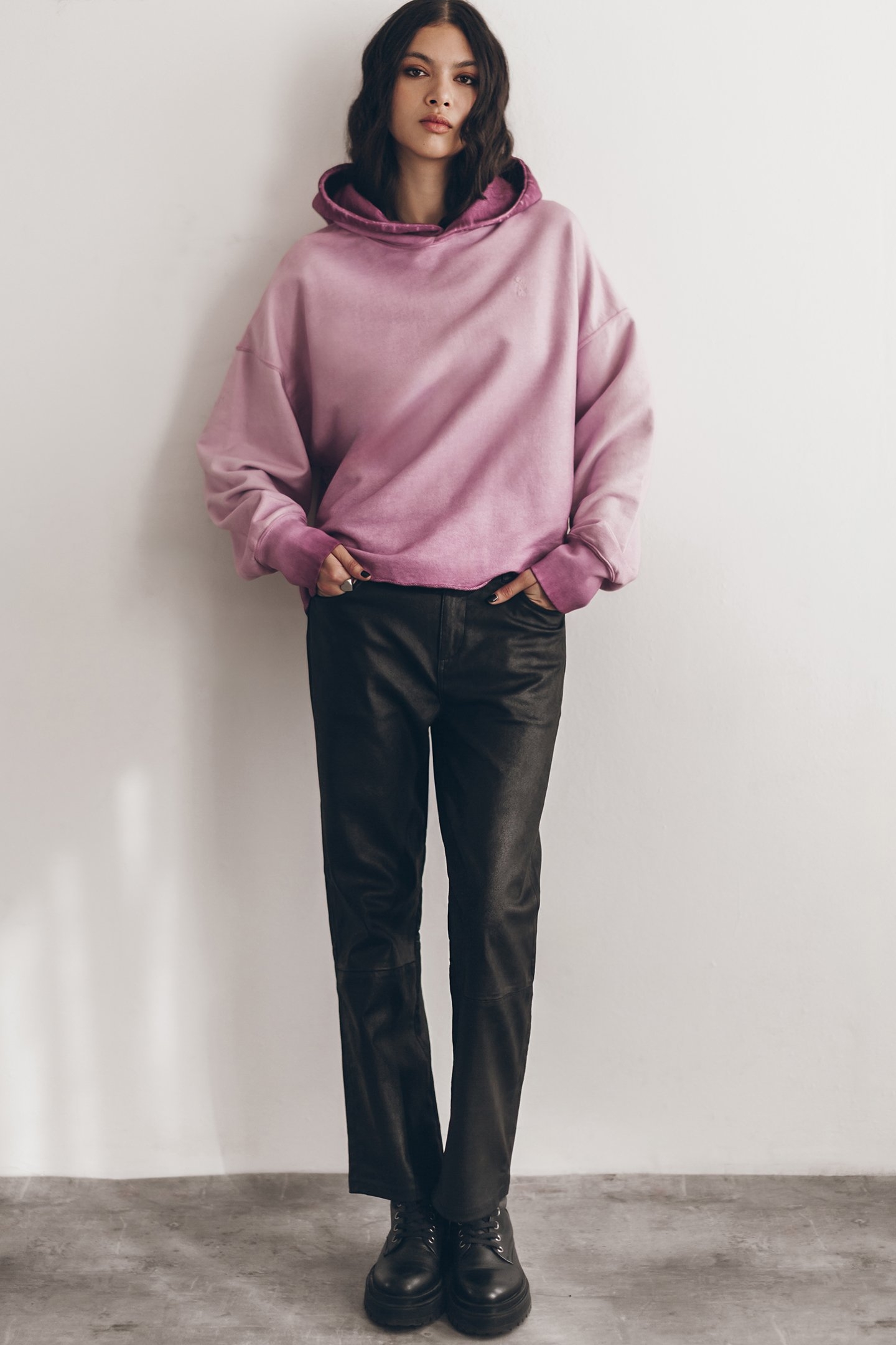 THE PINK CROPPED BASE HOODIE 1