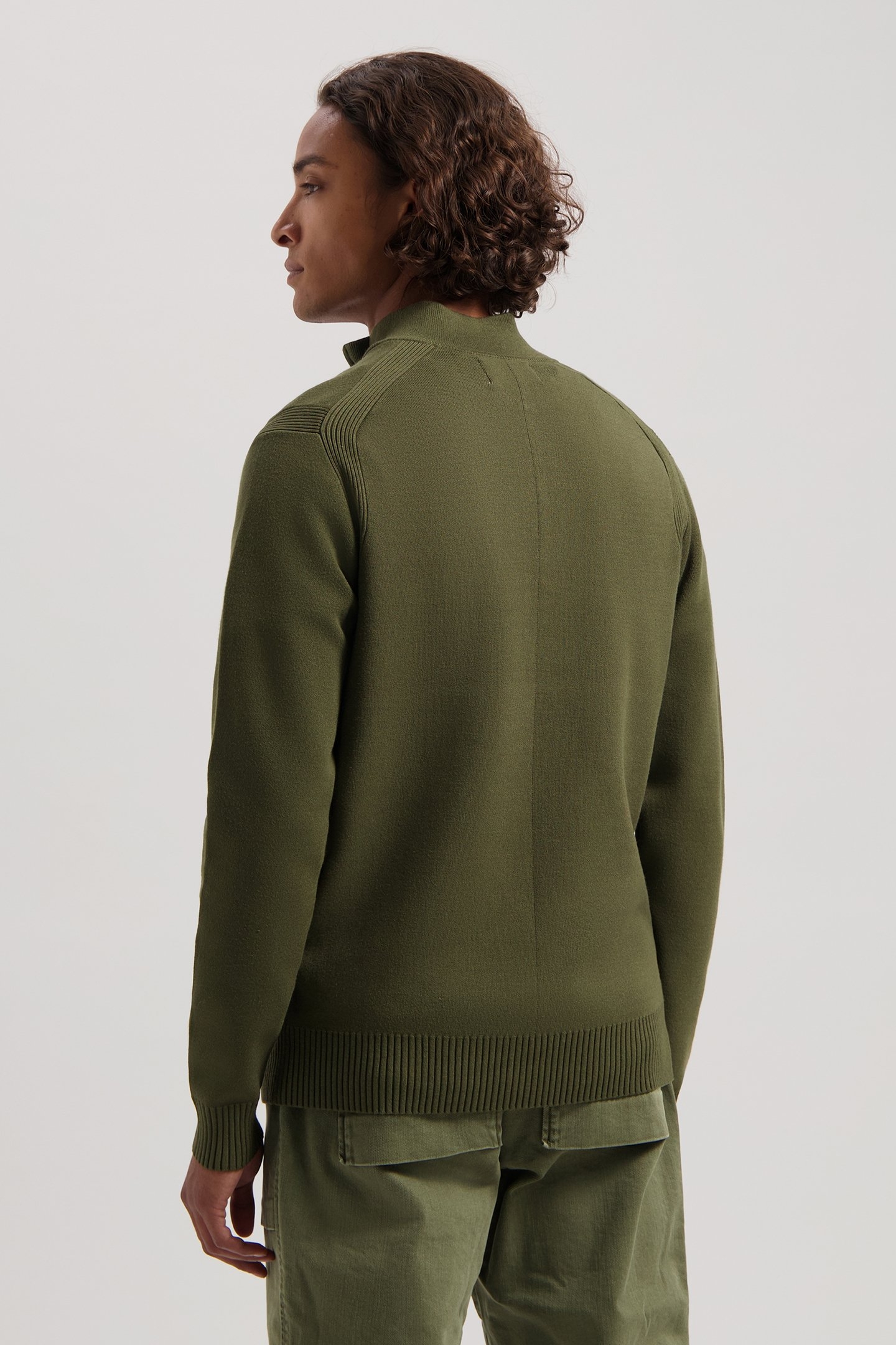 DS_FELL SKIPPER OLIVE NIGHT 2