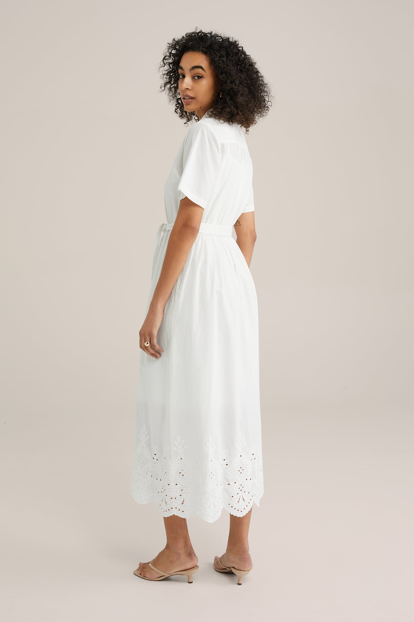 DRESS MID LENGTH WHITE 2