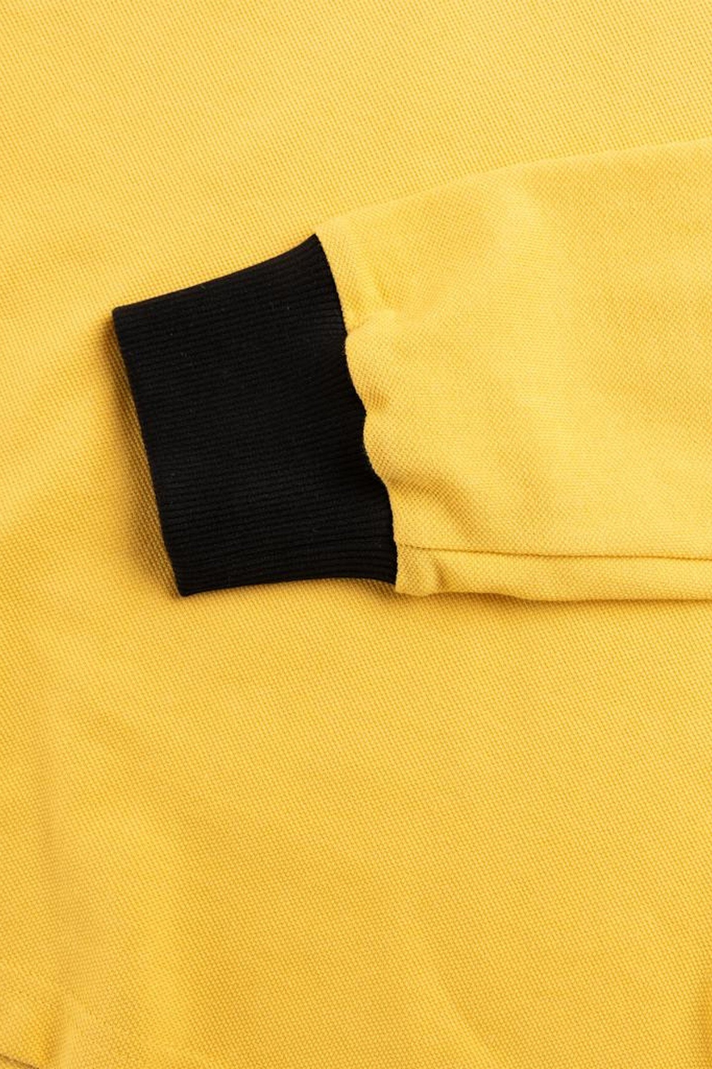 OLLY SHINDER – TOTEM POLO YELLOW 3