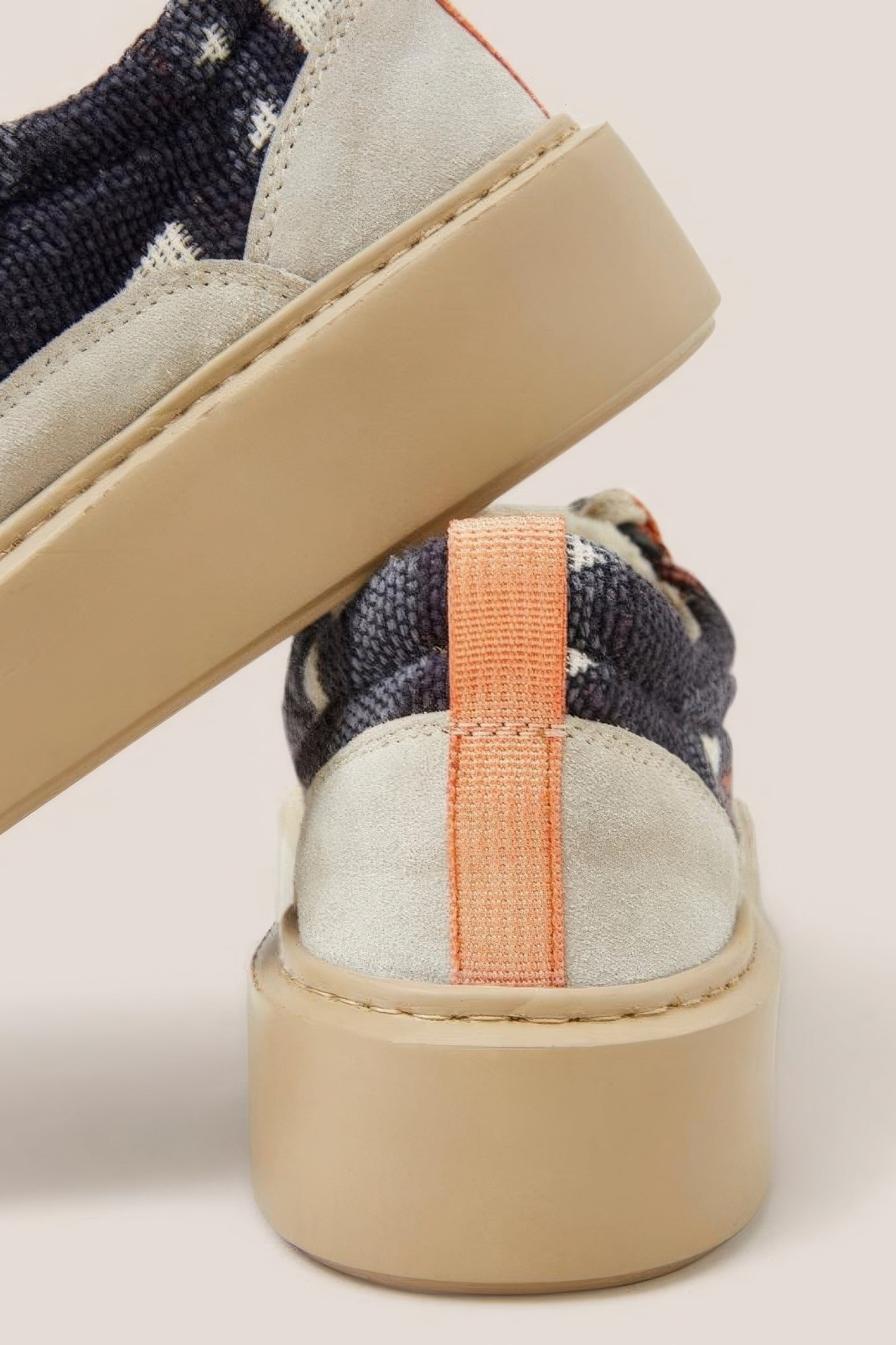 XL EXTRALIGHT SUEDE TRAINER NAVY MULTI 7