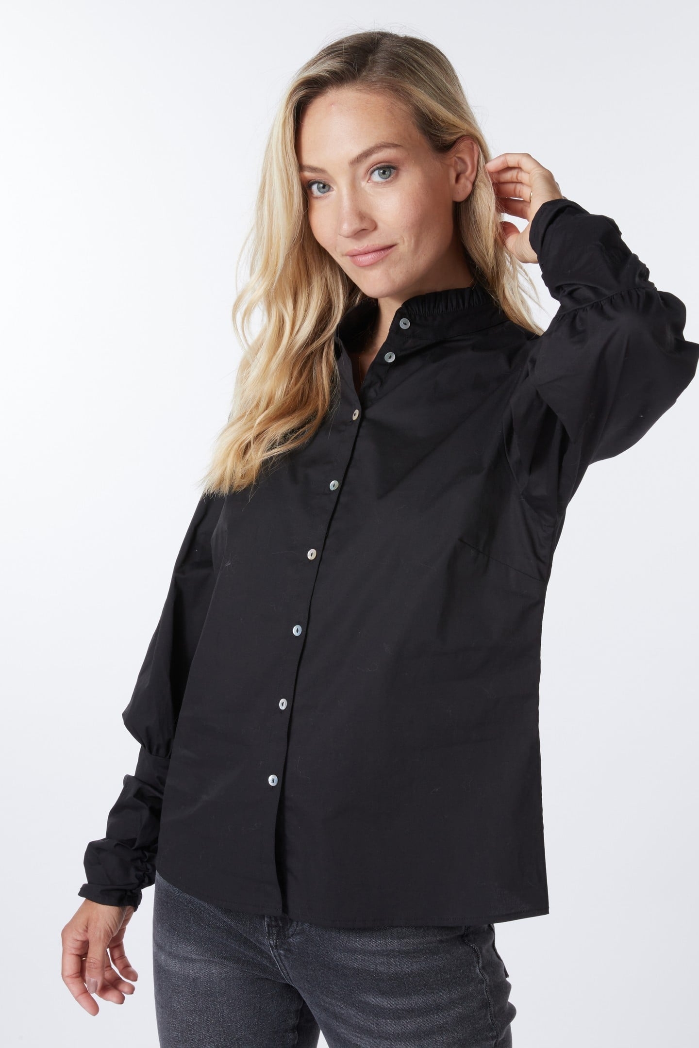 BLOUSE ELASTICATED SLV POPLIN BLACK 1