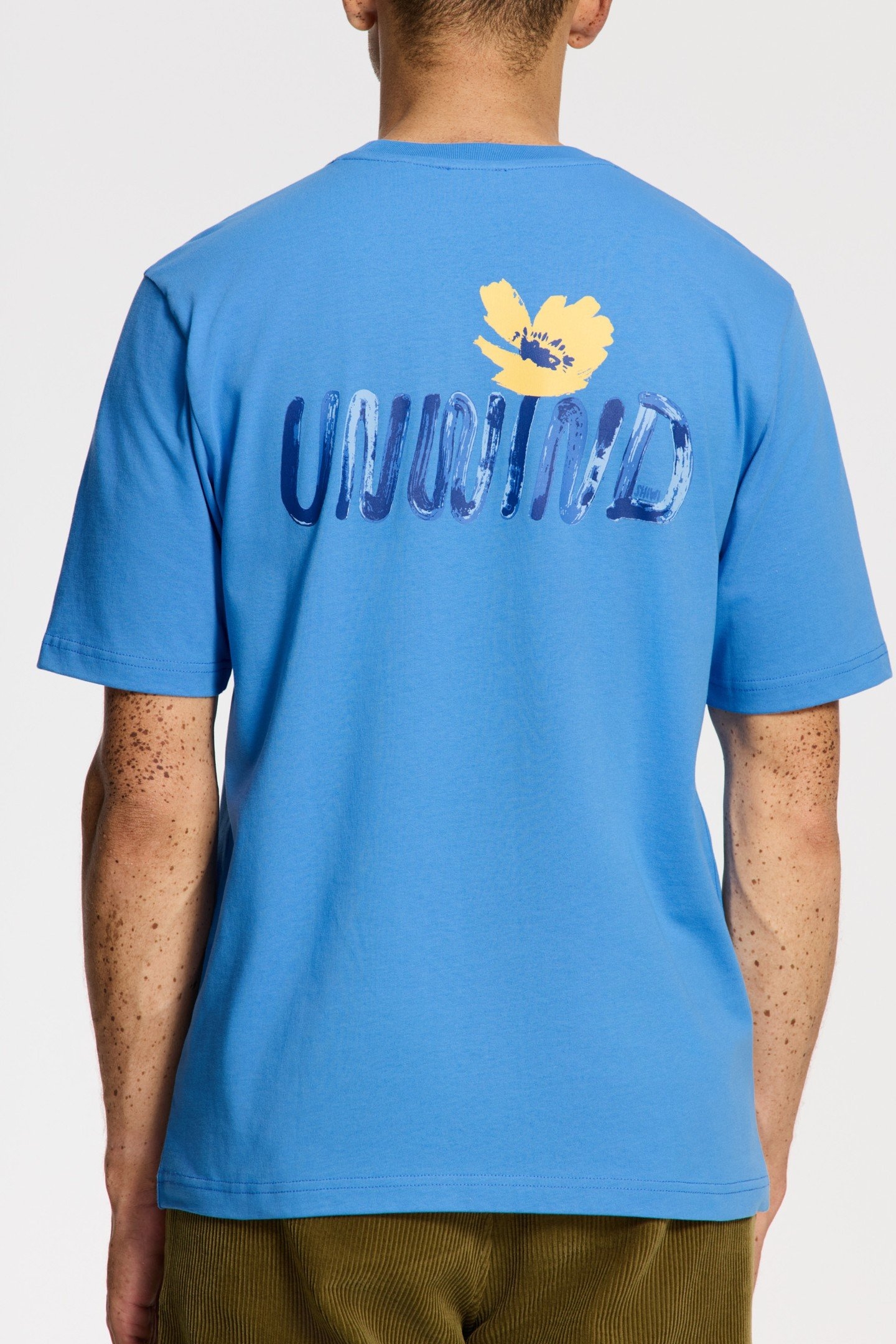 FINN RELAXED FIT UNWIND TEXT T-SHIRT BLUE FIELDS 4