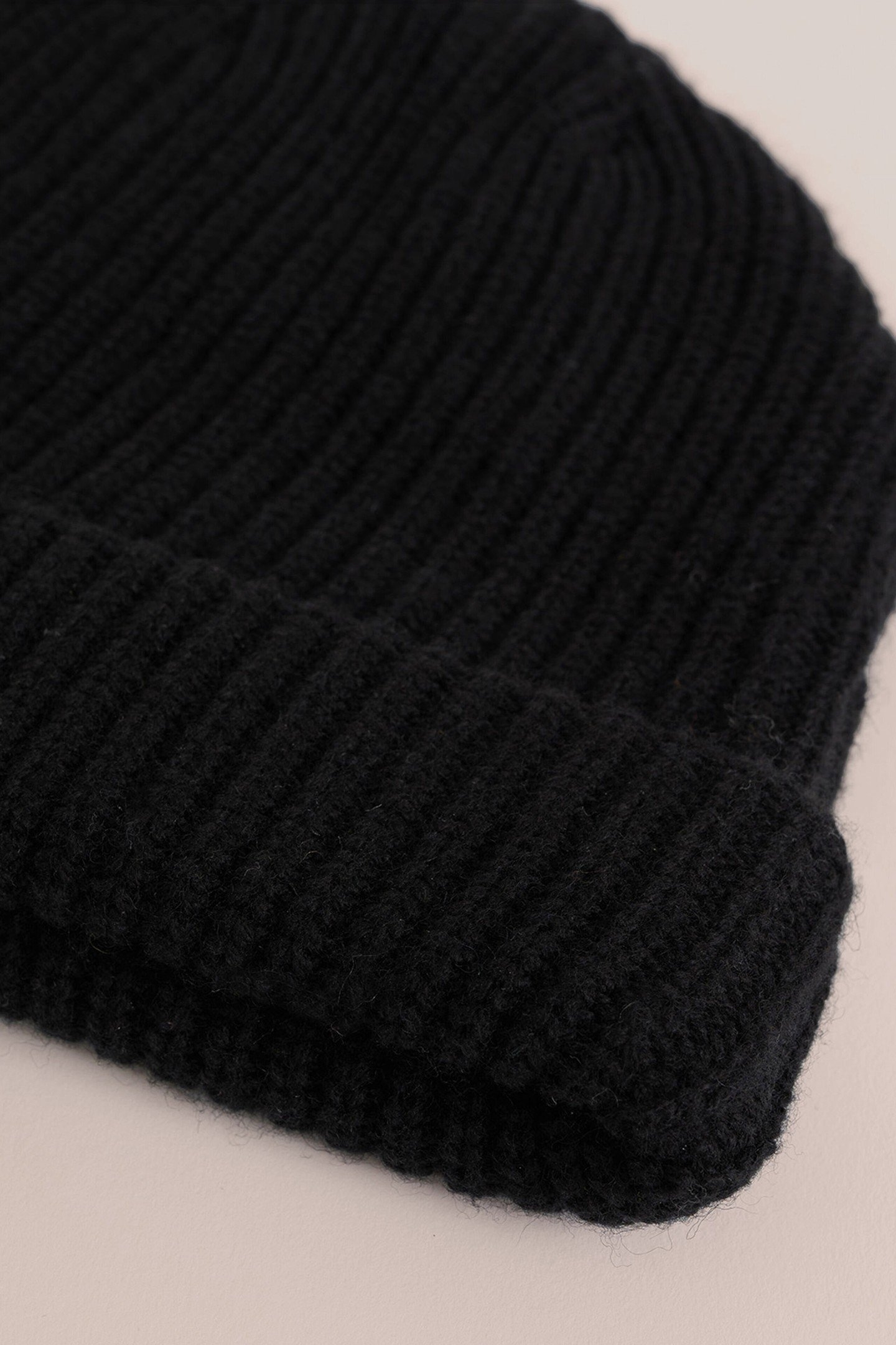 BEENIE BLACK 3